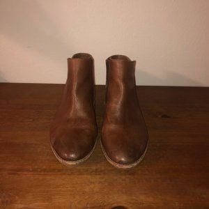 Gianni Bini brown leather booties